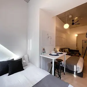 Bhotel Nekoyard - Loft Close To Peace Park & Sights Apartment
